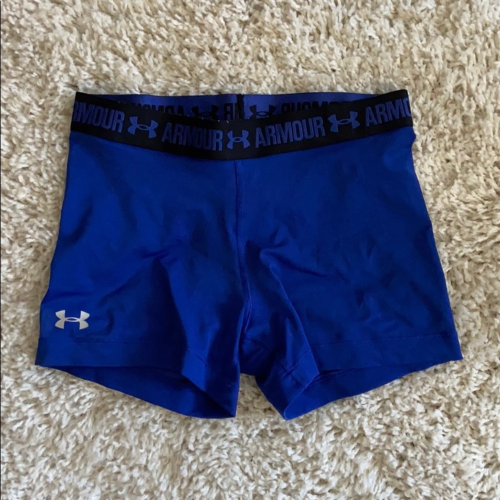 UNDER ARMOIR SPANX SIZE M